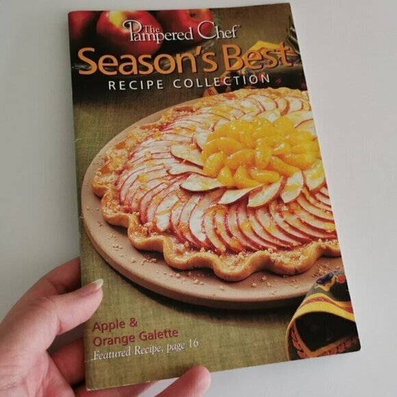 Pampered Chef Recipes 2001 Seasons Best Vintage Cookbook Booklet Canadian - Picture 1 of 9